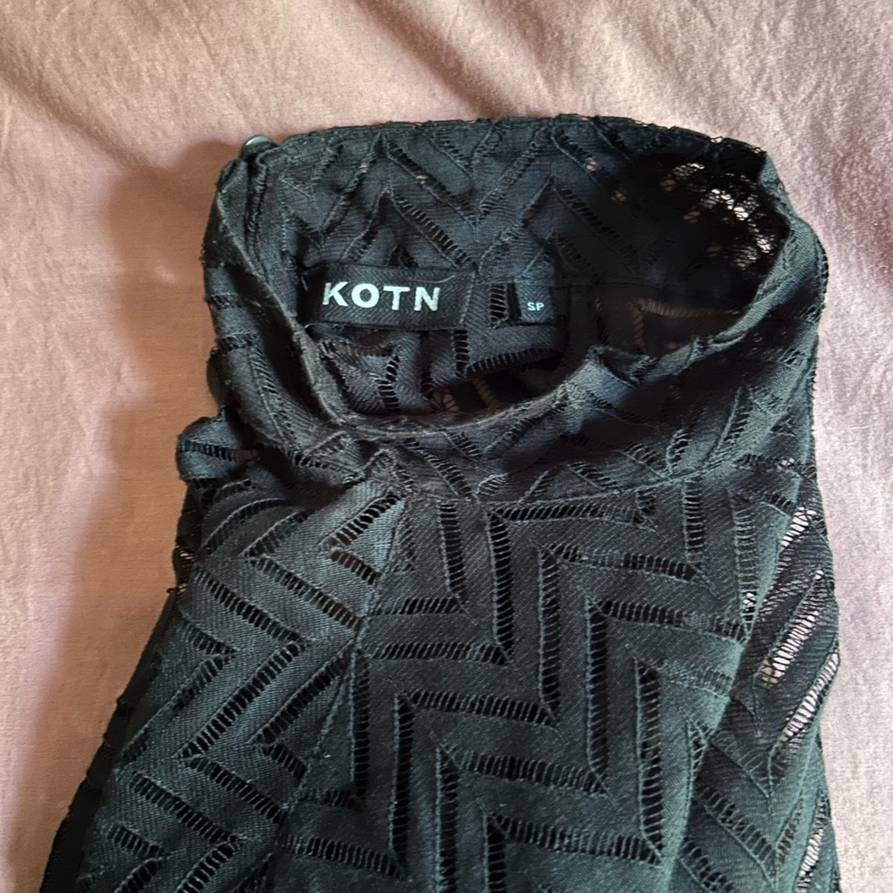 Kotn lace mockneck sheer long sleeve - Picture 3 of 4